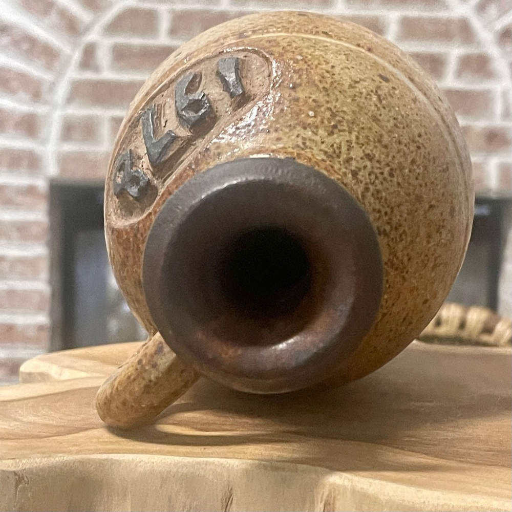 Vintage stoneware jug, 1978, given the embossed date.
Studio pottery! - Picture 5 of 10